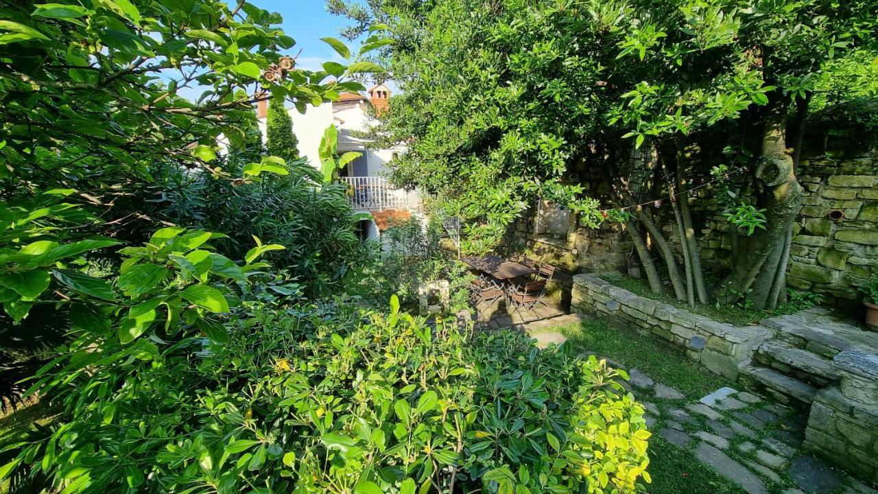 דירות Secret Garden Of פיראן מראה חיצוני תמונה
